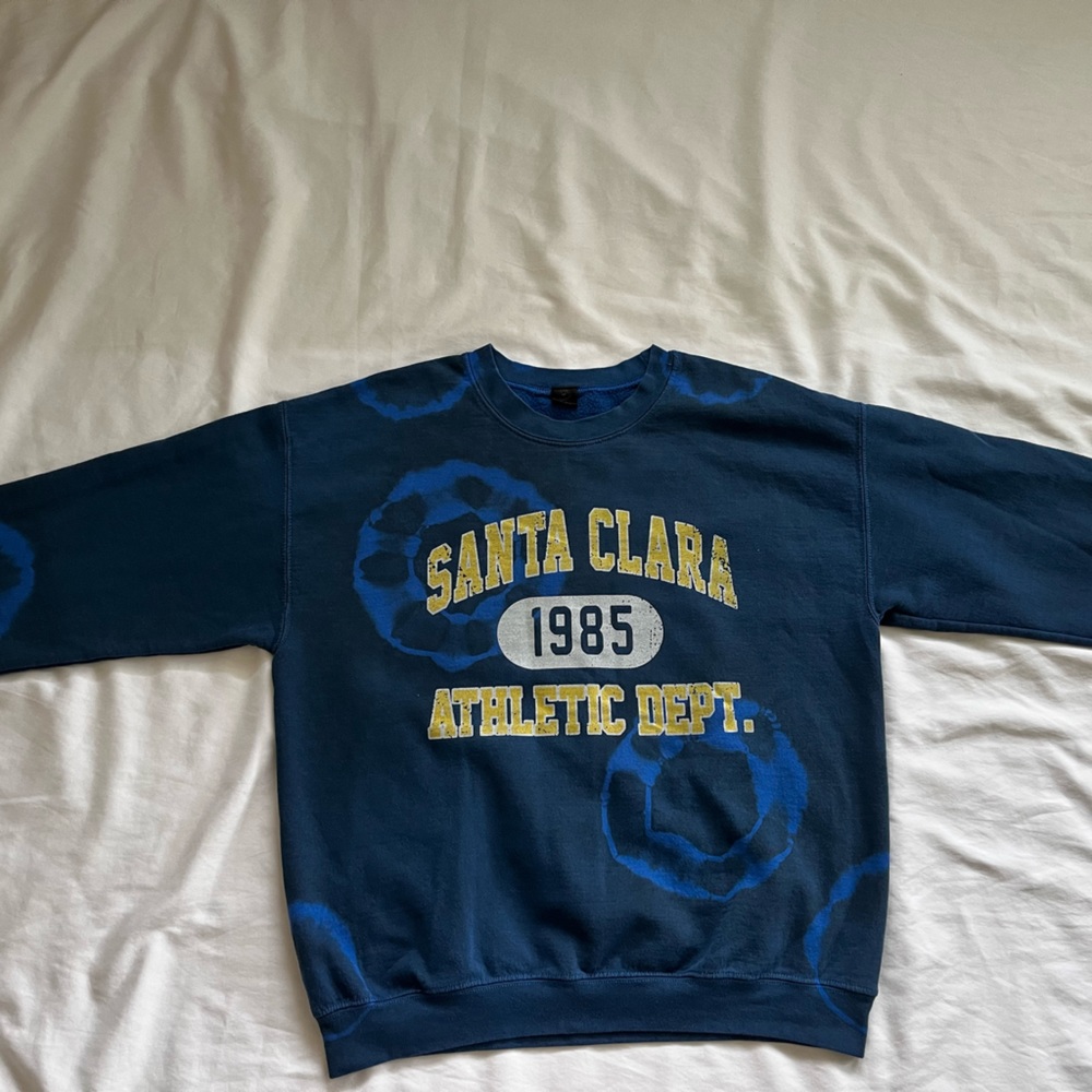 URBAN OUTFITTERS CREWNECK